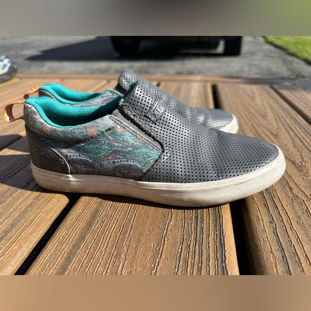 Xtratuf/FiShe deck shoes W-7.5